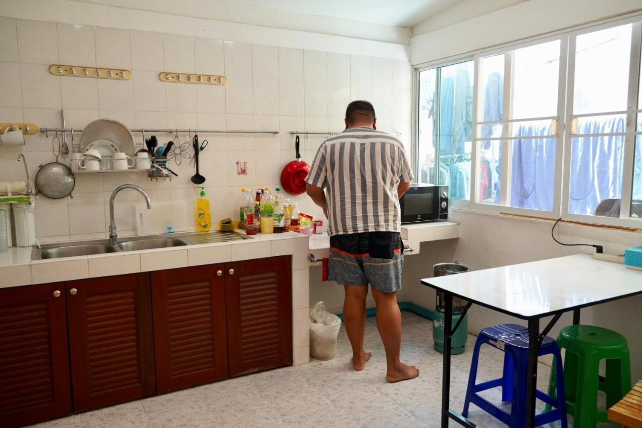 Sura Hostel Bangkok Near Mrt Phra Ram 9 エクステリア 写真