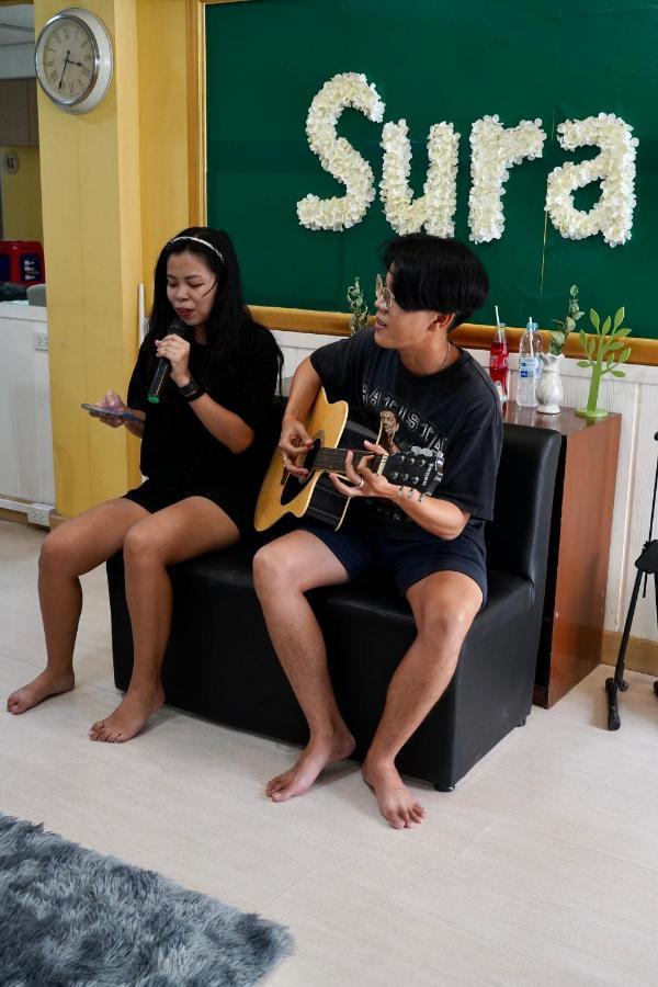 Sura Hostel Bangkok Near Mrt Phra Ram 9 エクステリア 写真