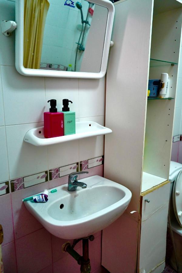 Sura Hostel Bangkok Near Mrt Phra Ram 9 エクステリア 写真