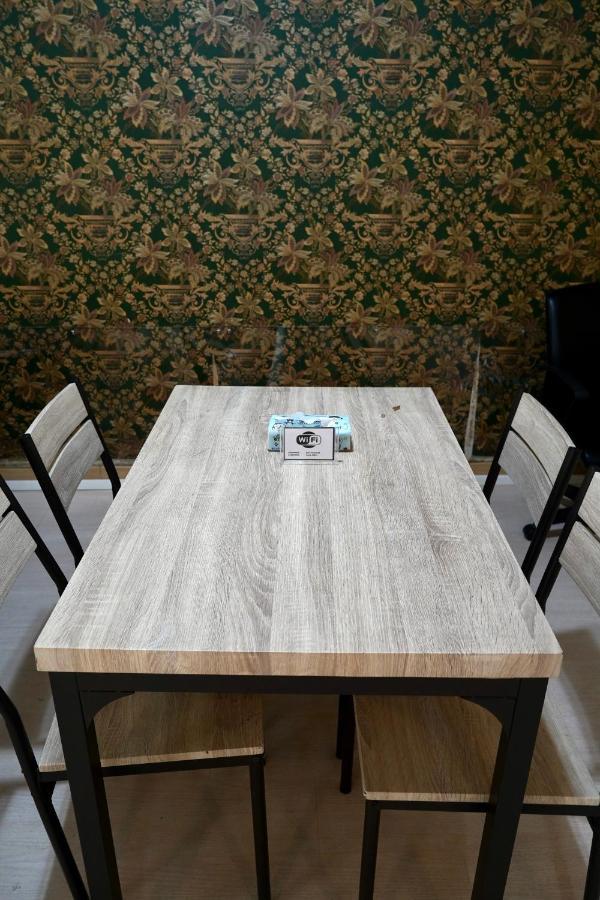 Sura Hostel Bangkok Near Mrt Phra Ram 9 エクステリア 写真