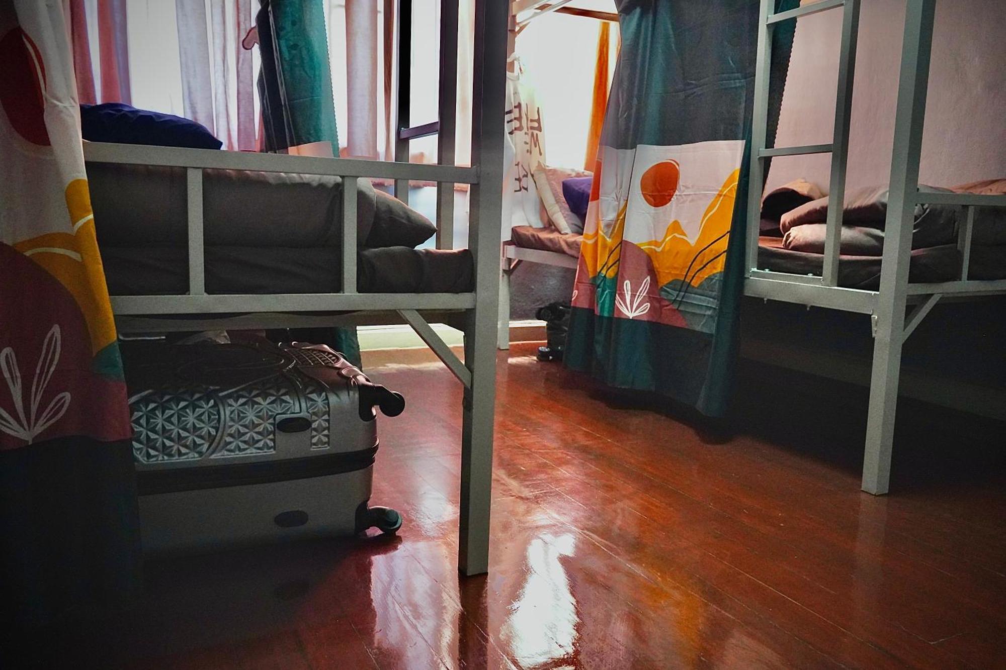 Sura Hostel Bangkok Near Mrt Phra Ram 9 エクステリア 写真