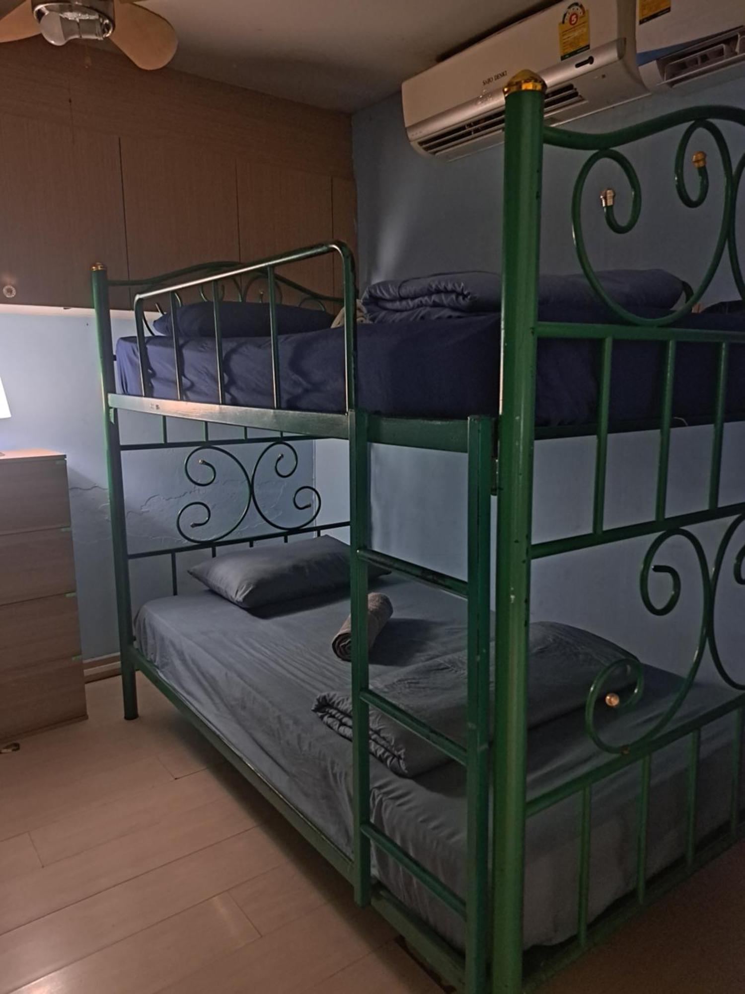 Sura Hostel Bangkok Near Mrt Phra Ram 9 エクステリア 写真